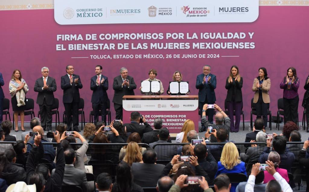 Atestiguan congresistas firma de compromisos en favor de las&nbsp;mujeres.
