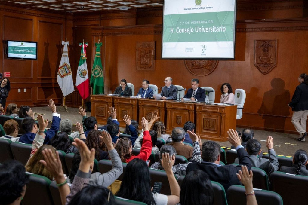 UAEMéx aprueba programas de posgrado en Inteligencia Artificial y política&nbsp;económica.