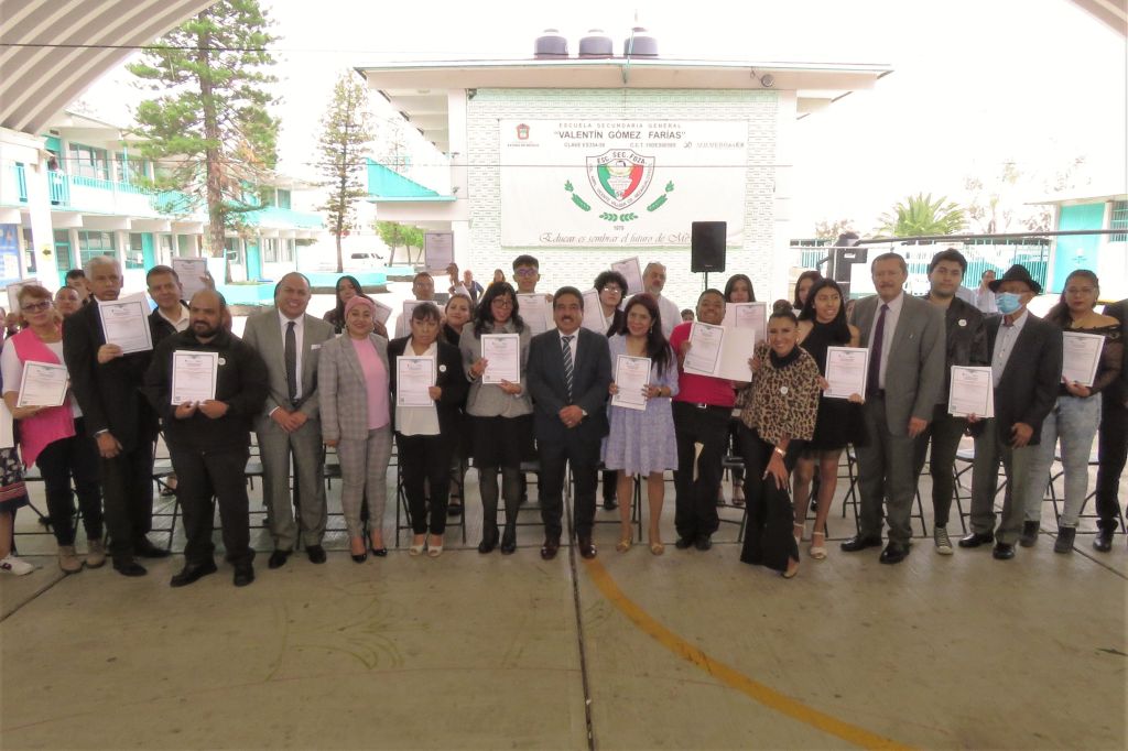 Gobierno del Estado de México fortalece el modelo de Preparatoria Abierta para combatir deserción&nbsp;escolar.