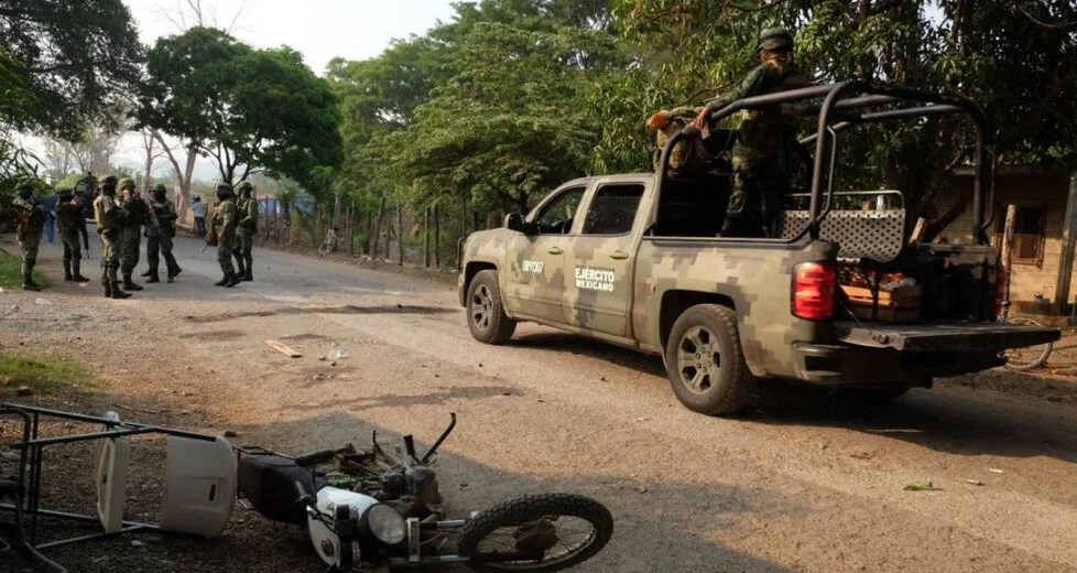 Denuncian presunto secuestro de pobladores en Chiapas por grupos&nbsp;armados.