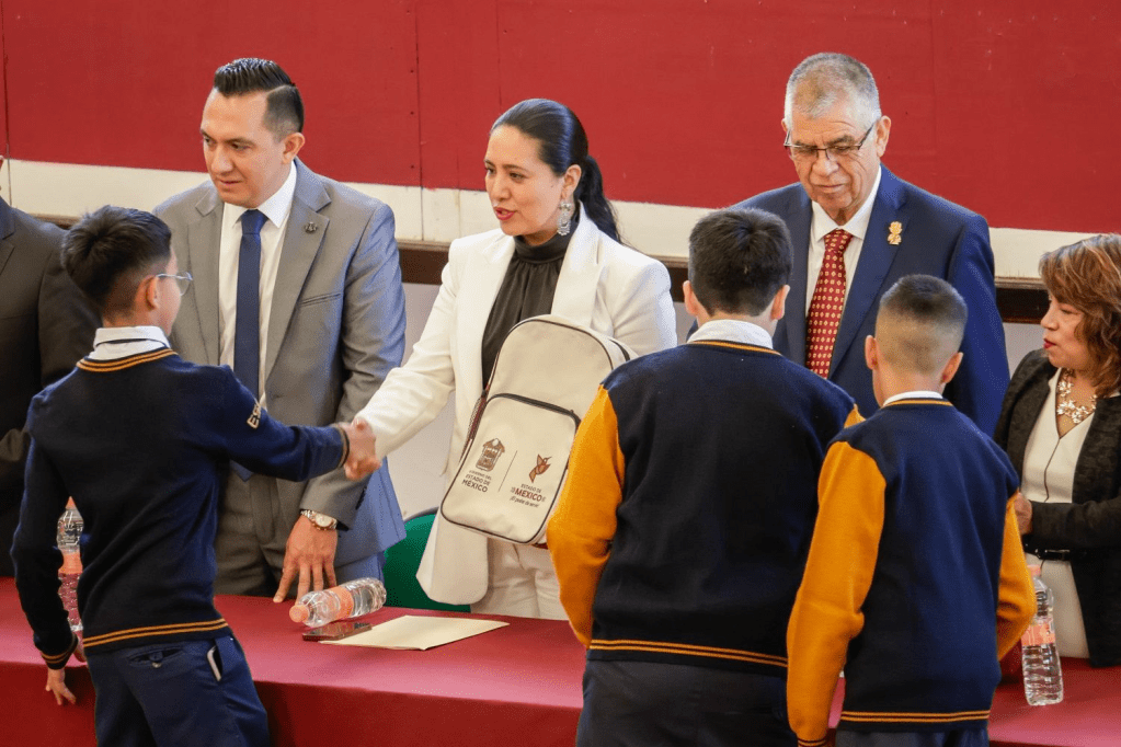 Entrega Gobierno del Estado de México paquetes de útiles escolares en municipios mexiquenses para el inicio del Ciclo Escolar&nbsp;2024-2025.