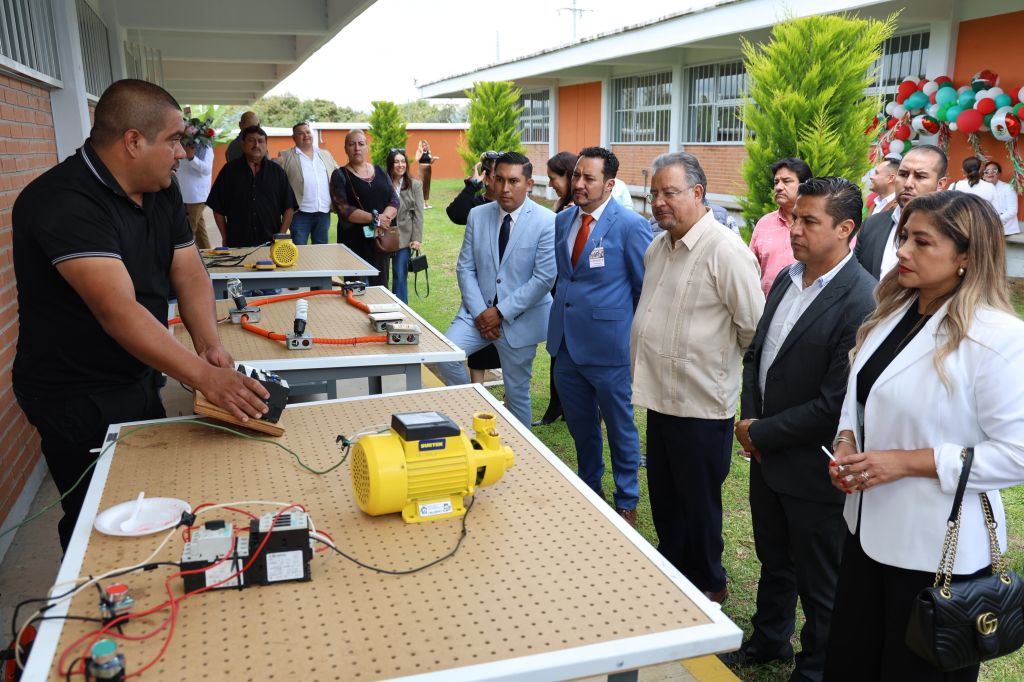 Cumple Escuela de Artes y Oficios de Villa Guerrero dos años de capacitar a los habitantes de la&nbsp;región.