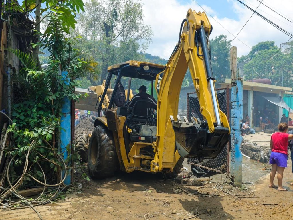 Supervisa titular de Salud EdoMéx la atención sanitaria a la población afectada por las lluvias en&nbsp;Tejupilco.