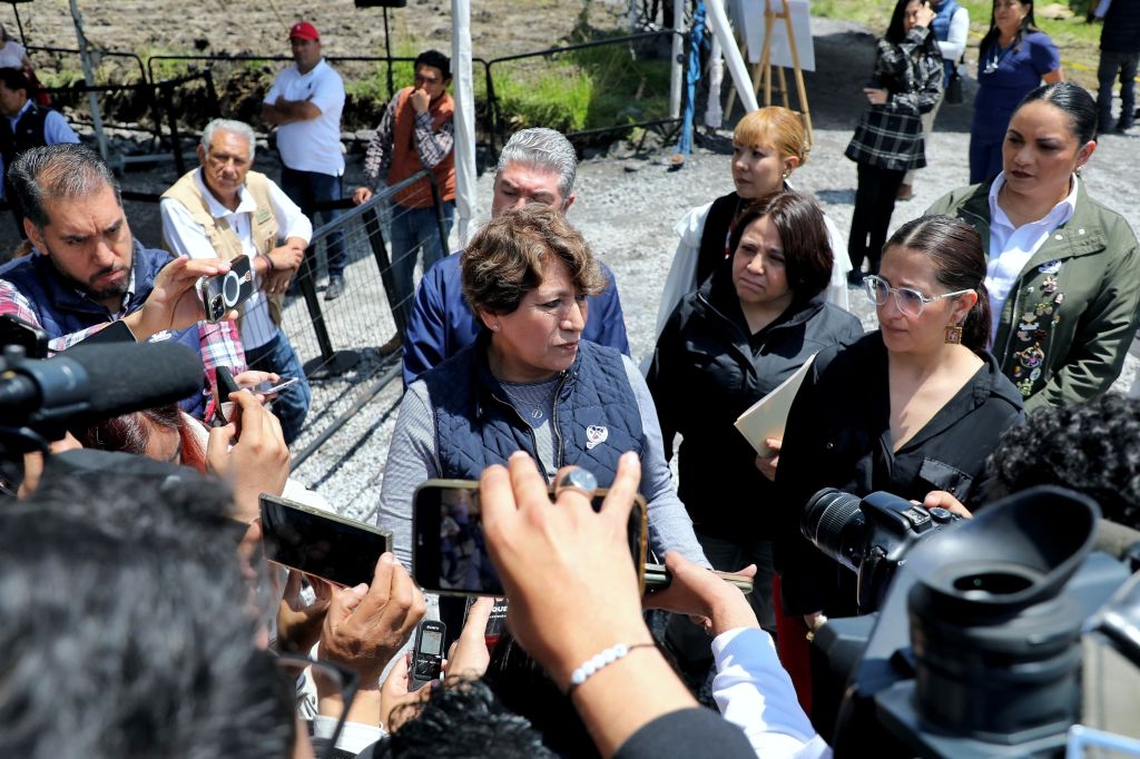 Llama Gobernadora Delfina Gómez Álvarez a priorizar la vida y acudir a los albergues instalados en Naucalpan y&nbsp;Jilotzingo.