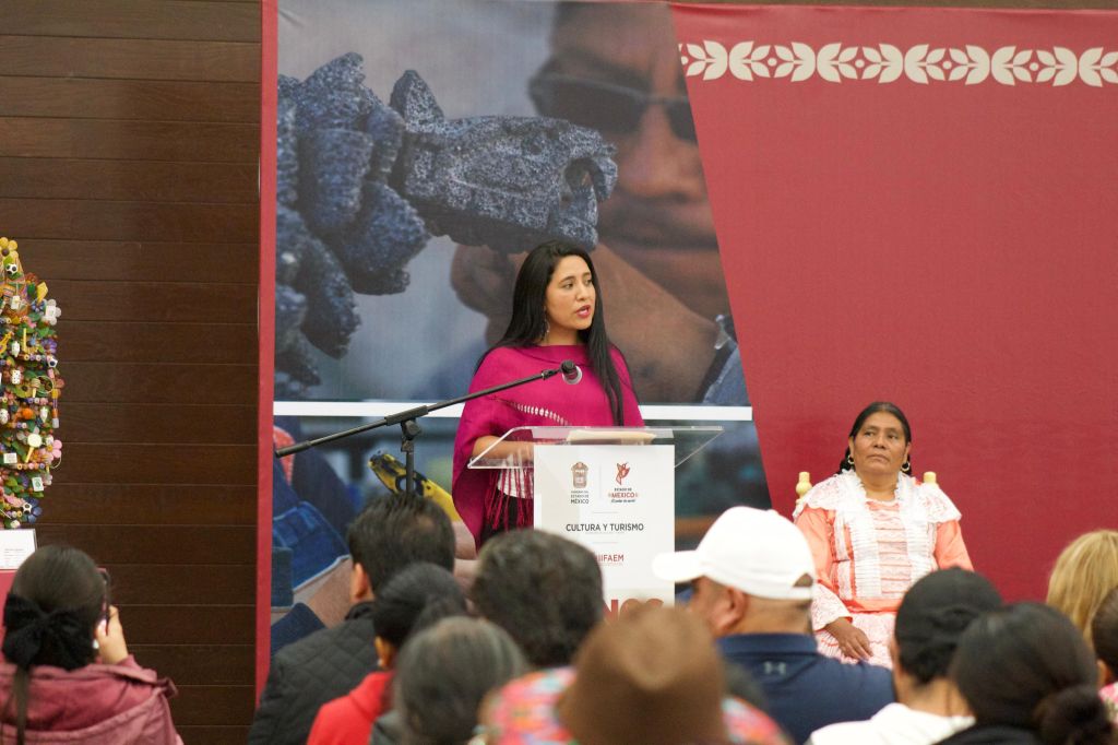 Entrega Secretaría de Cultura y Turismo mil 924 apoyos del programa artesanal “Manos Mágicas&nbsp;2024”.