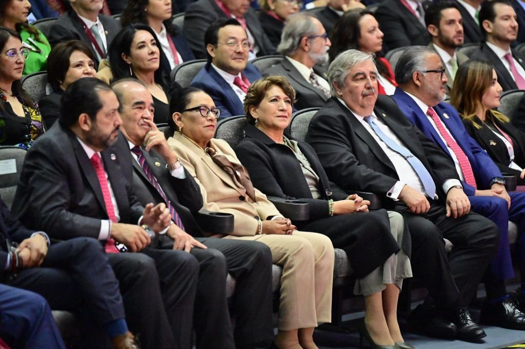 Rinde Gobernadora Delfina Gómez Álvarez su primer Informe de Gobierno con avances y resultados de la transformación del Estado de&nbsp;México.