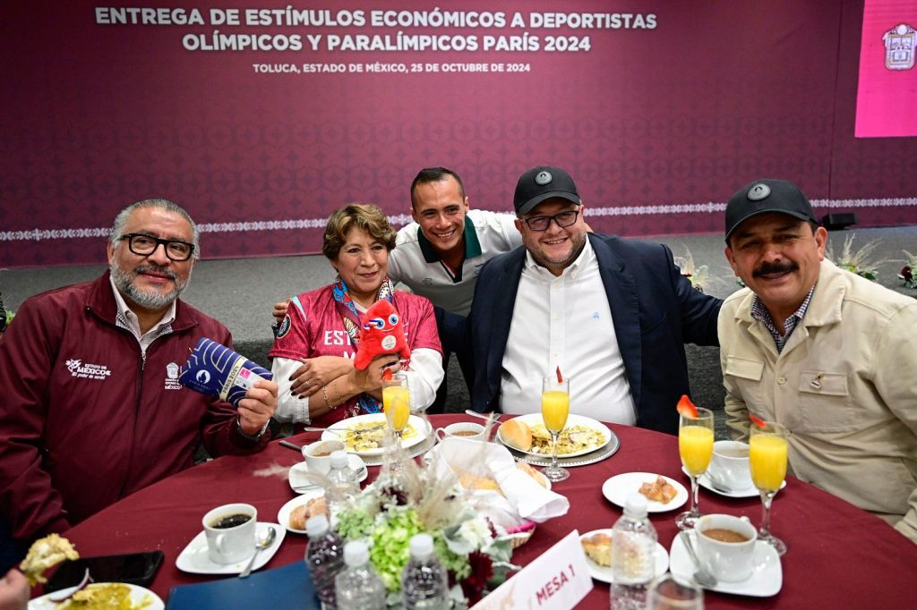 Conviven Gobernadora Delfina Gómez Álvarez y José Ramón López Beltrán con atletas olímpicos y paralímpicos&nbsp;mexiquenses.