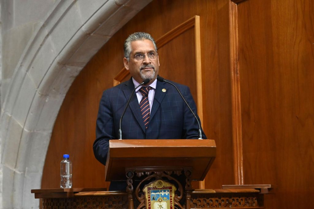 Llama diputado Gerardo Pliego a erradicar totalmente la&nbsp;corrupción.