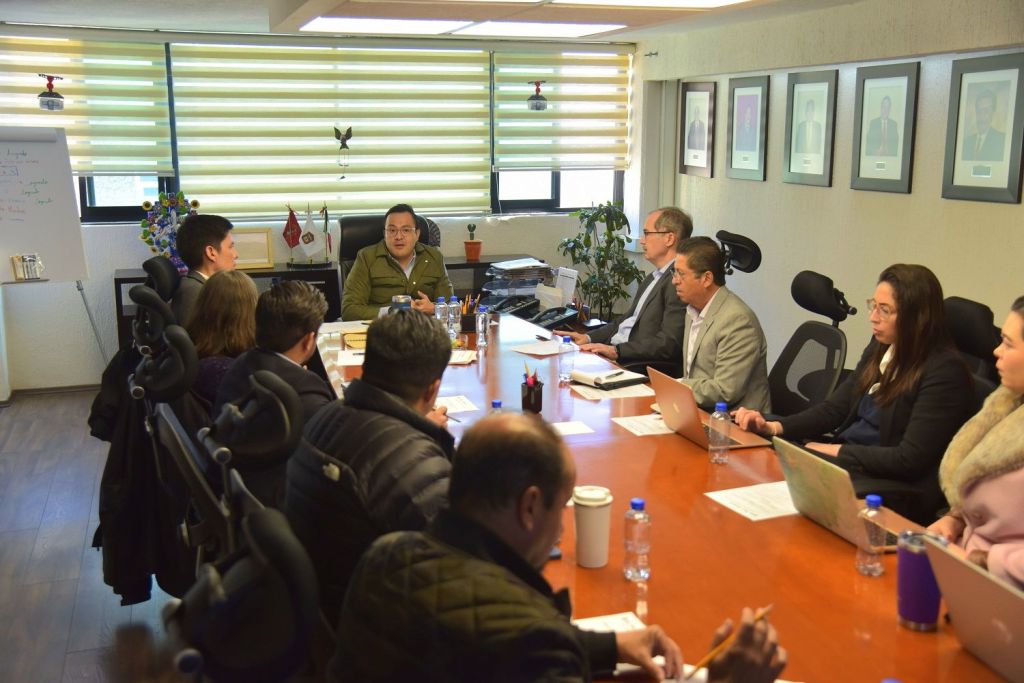 Se reúne Secretaría de Movilidad con banco alemán para fortalecer programa de sustitución de taxis en el&nbsp;EdoMéx.