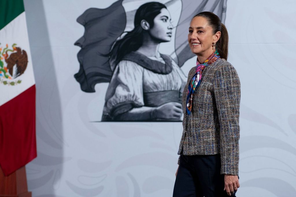 Presidenta Claudia Sheinbaum Pardo: Gracias a que se acabó El Regimen de Corrupción y Privilegios en Enero del 2025 La Recaudación cumplió al 100.2 con La Ley de&nbsp;Ingresos.