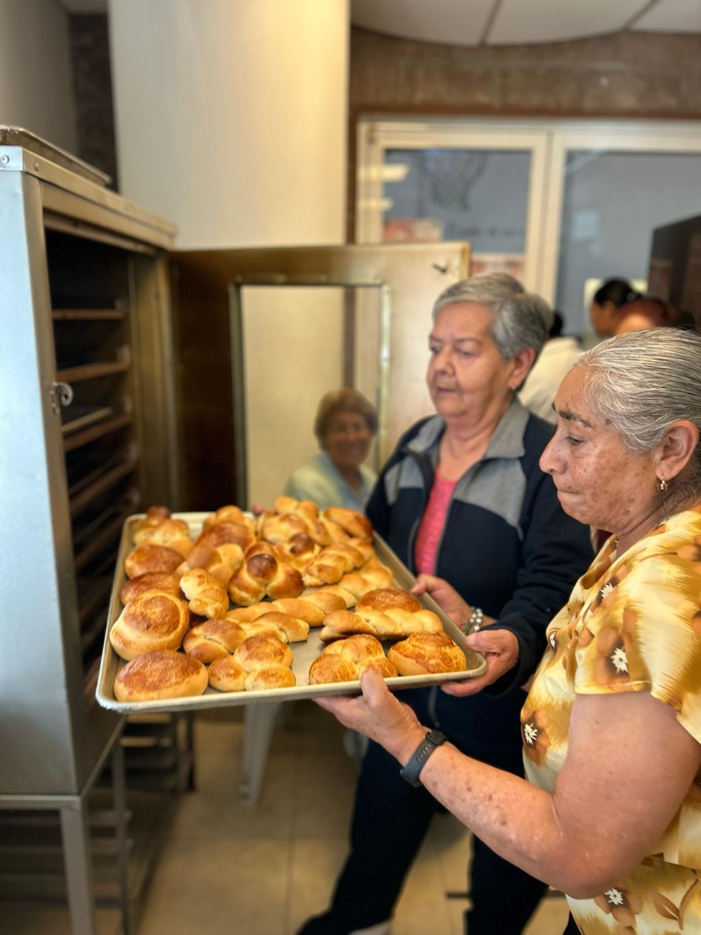 Ofrece DIFEM atención a más de 12 mil mujeres adultas mayores con programas recreativos, consultas médicas, asesoría legal y trabajo&nbsp;social.
