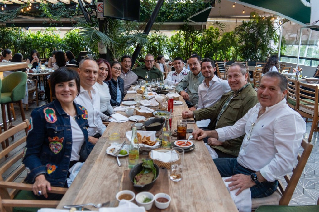 En reunión con Diputados Federales, Couttolenc plantea instalar potabilizadores de agua en todas las&nbsp;escuelas.
