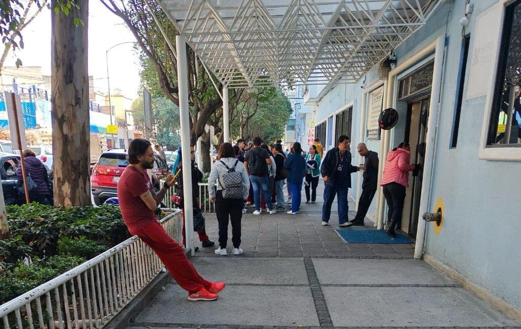 A tres meses del conflicto en el Sanatorio Trinidad, trabajadores buscan&nbsp;justicia.