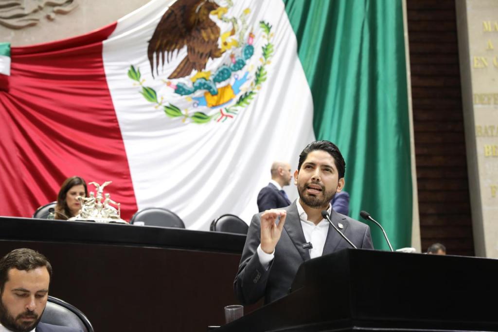 Instituciones Financieras obligadas a ofrecer Trato digno a Adultos Mayores: Diputado Federal del PRI Hugo&nbsp;Gutiérrez.