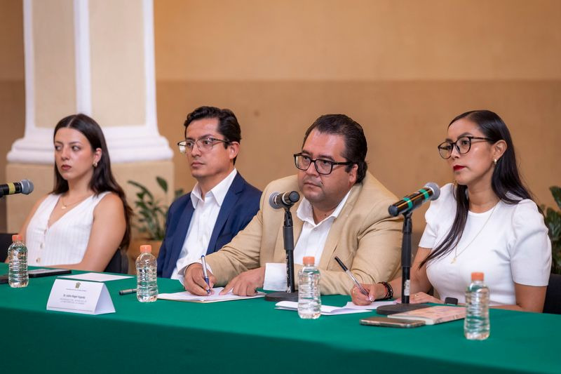 «Trabajar, de Manera Conjunta, en La Reconstrucción de una Universidad Moderna»: Isidro Rogel&nbsp;Fajardo.