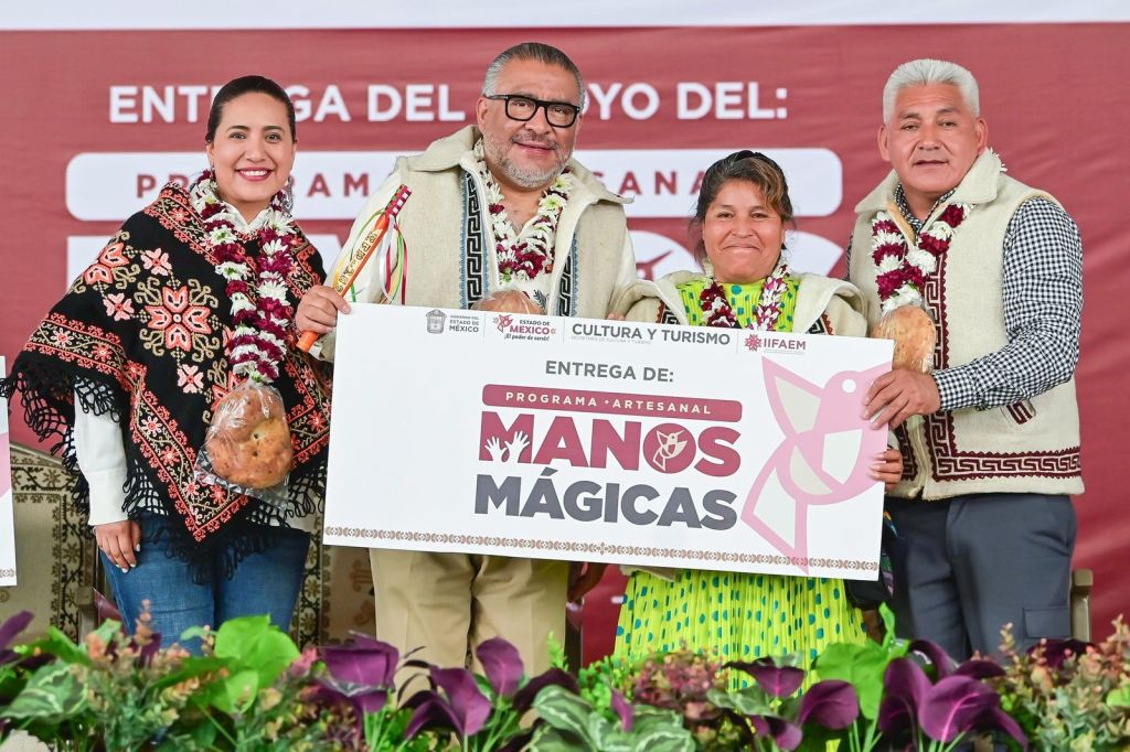 Gobierno del EdoMéx impulsa labor de mil 900 artesanas y artesanos; “es tiempo de dar recursos a los pueblos originarios”: Horacio&nbsp;Duarte.