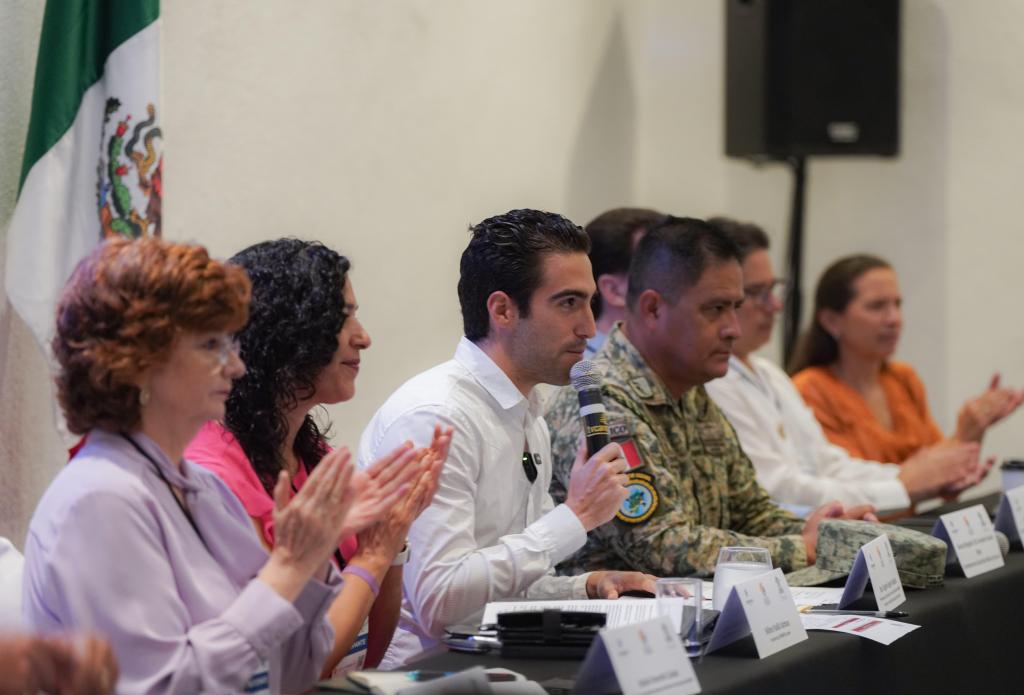 Gino Segura inaugura foro empresarial en&nbsp;Cozumel.