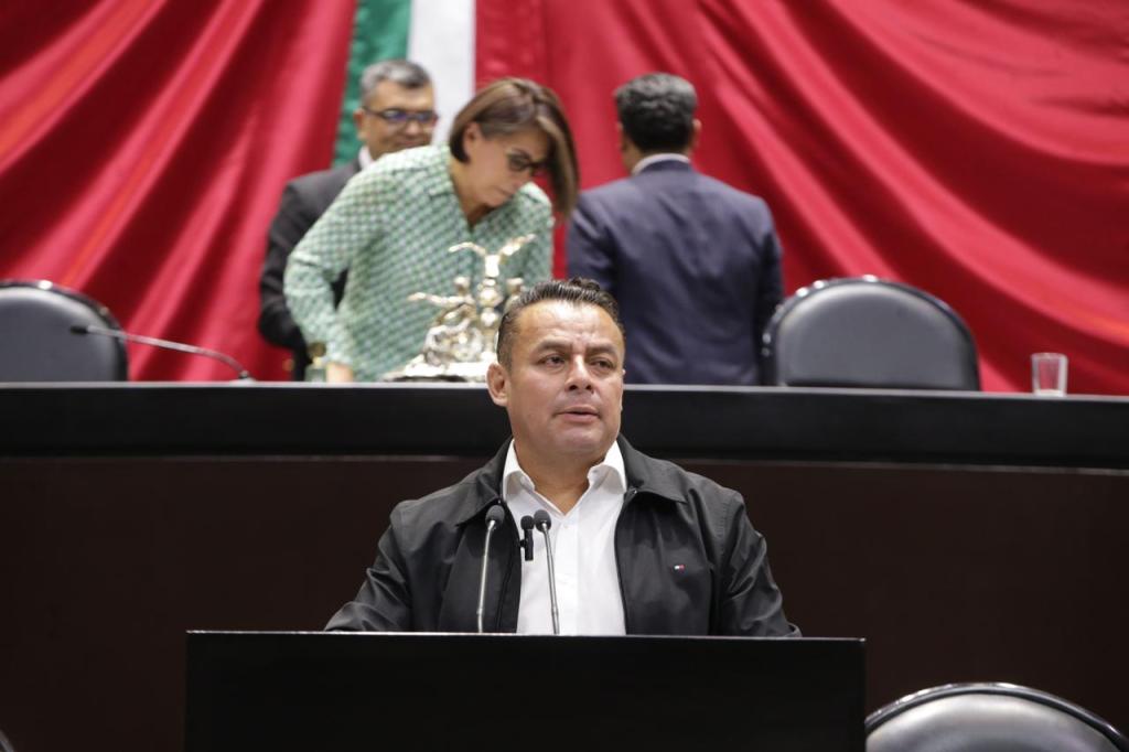 Javier May le ha fallado a Tabasco, Presentó un Informe de sus Fracasos: Diputado Federal del PRI Erubiel&nbsp;Alonso.
