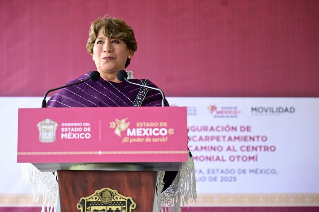 Justicia social para los pueblos originarios del EdoMéx; Gobernadora Delfina Gómez entrega rehabilitación de camino al Centro Ceremonial&nbsp;Otomí.