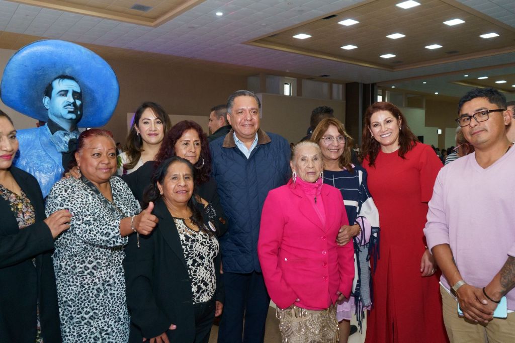 Celebra DIF Toluca a las y los abuelos en su día, y reconoce su importancia dentro de la&nbsp;comunidad.