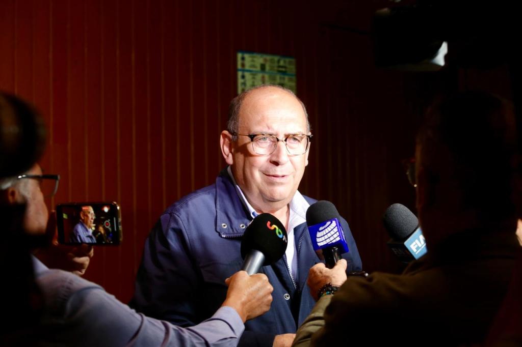 Presentará Diputado Federal del PRI, Rubén Moreira Valdez, iniciativa para que Embajadores de México sean de Carrera del Servicio&nbsp;Exterior.