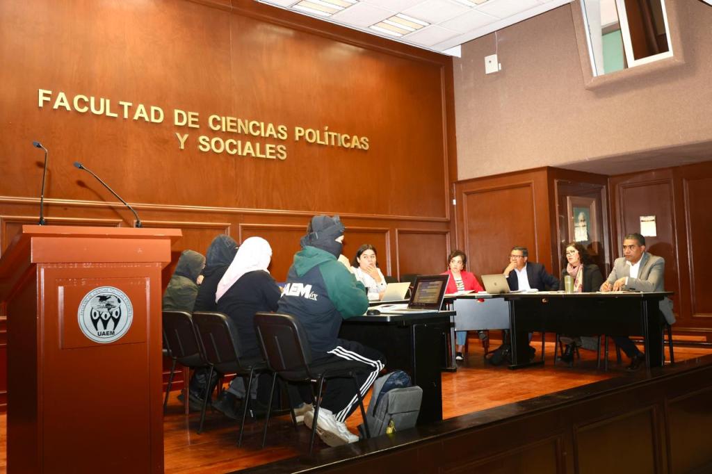 Diálogo abierto y soluciones concretas. La UAEMéx avanza en acuerdos con la Facultad de Ciencias Políticas y&nbsp;Sociales.