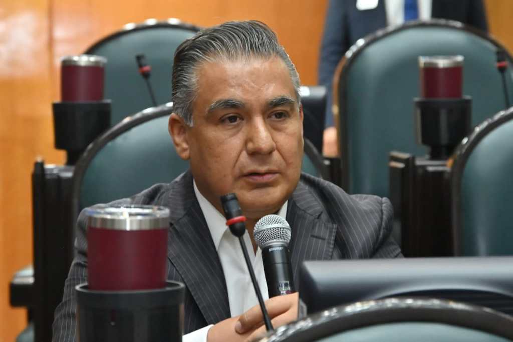 Congreso local guarda minuto de silencio en memoria de&nbsp;“Fernandito”.