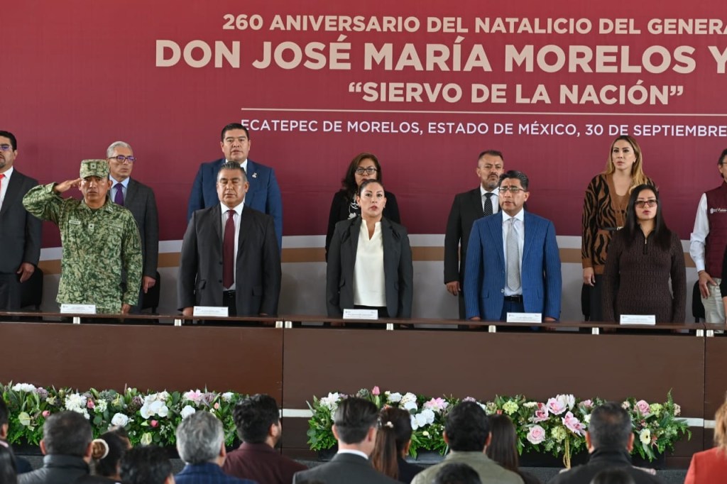 Celebrando Aniversario del Natalicio del Generalísimo&nbsp;Morelos.