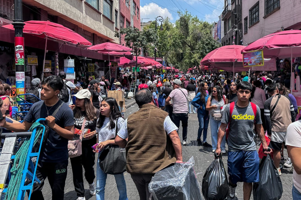 La economía mexicana supera estimaciones con crecimiento de 0.6% mensual en&nbsp;agosto.