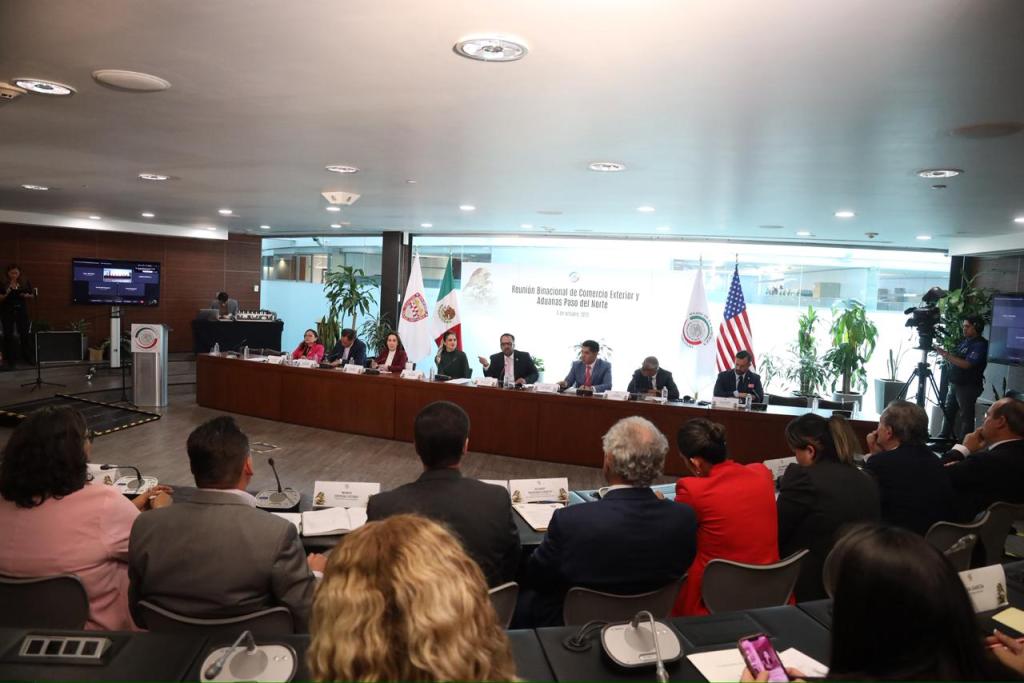 Legisladores, empresarios y autoridades acuerdan agenda conjunta para fortalecer cruces&nbsp;fronterizos.