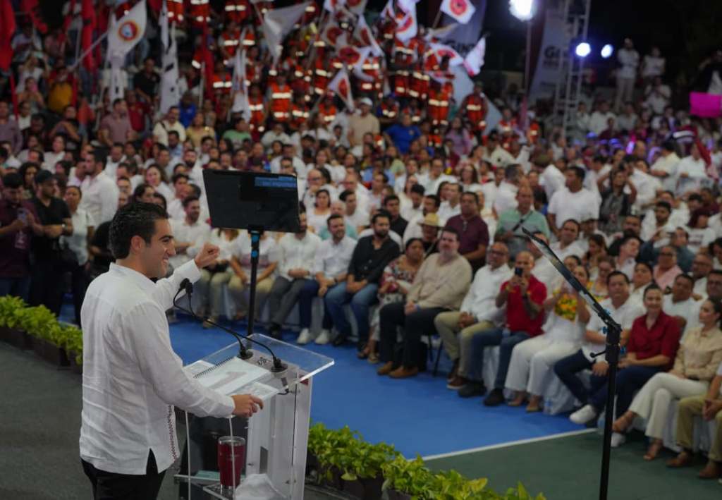 Senador por Morena Gino Segura rinde su Primer Informe&nbsp;Legislativo.