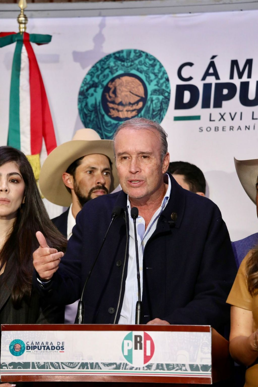 Ley General de Aguas es en Contra de Todos los Mexicanos, advierten Representantes del Sector Campesino; Diputados Federales del PRI los Reciben en San&nbsp;Lázaro.