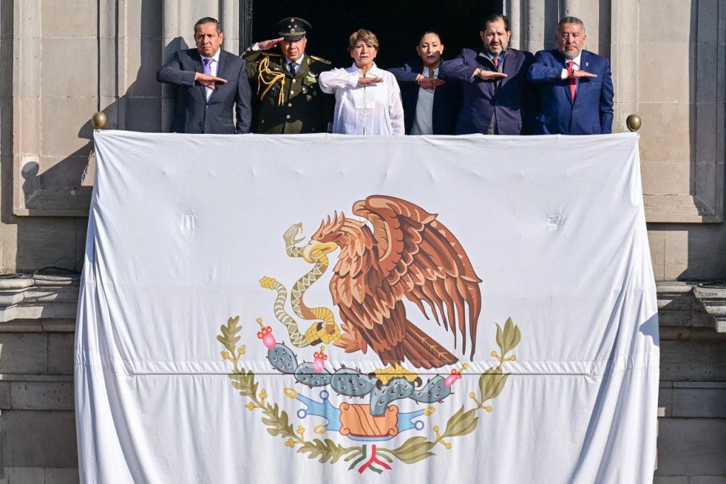 Gobernadora Delfina Gómez encabeza desfile por el 115 Aniversario de la Revolución&nbsp;Mexicana.