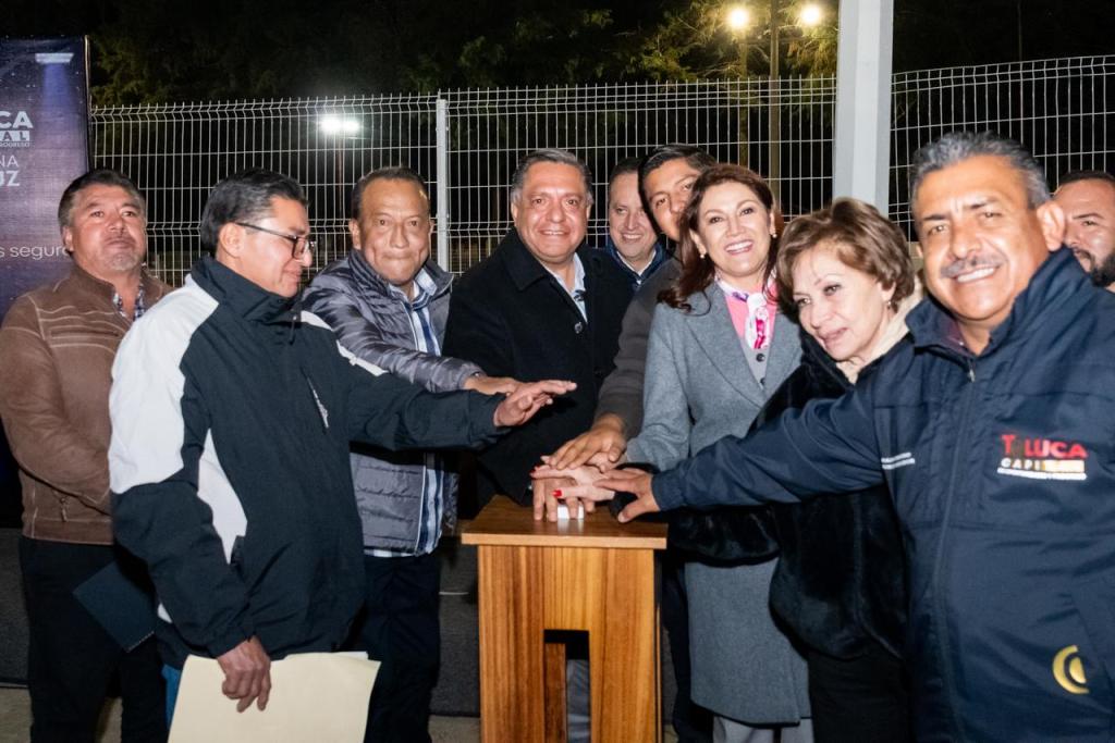 Se llena de luz la delegación Del Parque y con ello, Toluca está más cerca de cumplir la meta de 25 mil&nbsp;luminarias.