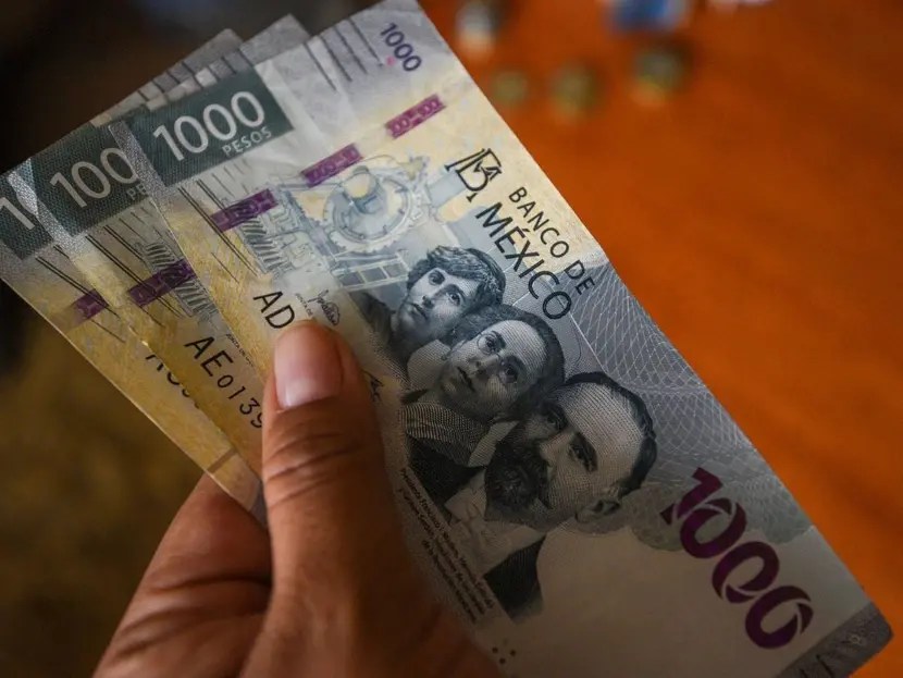 ¿Cuánto subirá el salario mínimo en 2026? Esto dijo&nbsp;Sheinbaum.