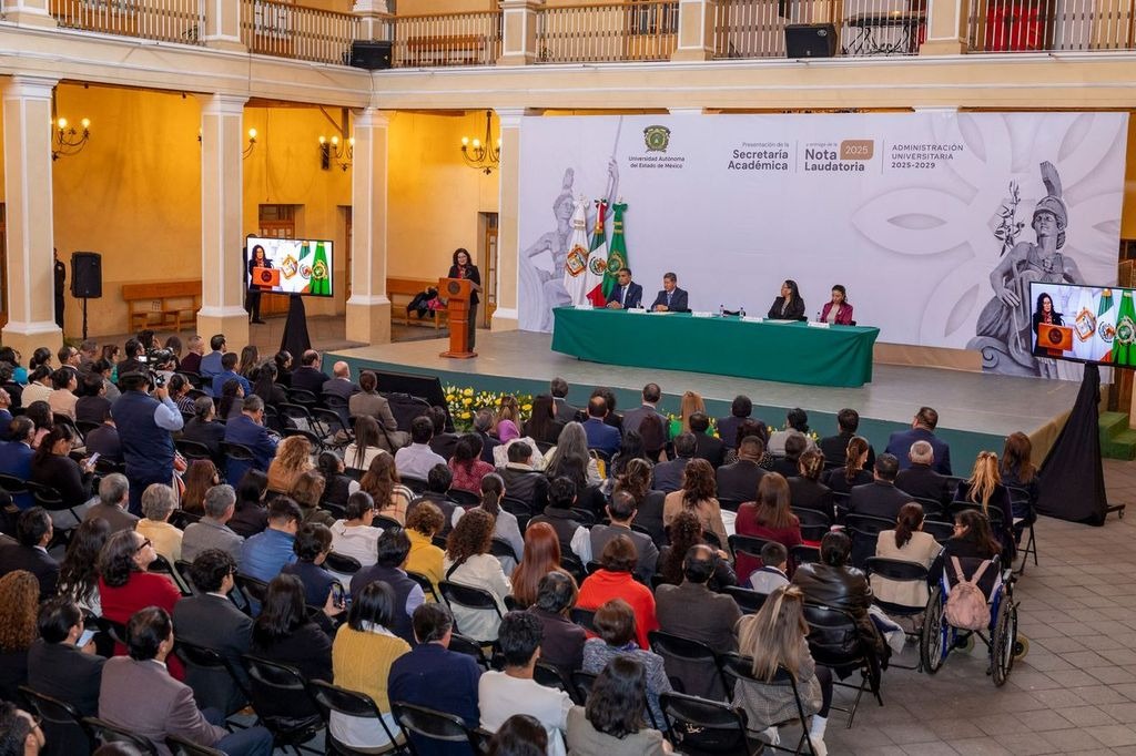 🟢🟡 Presenta UAEMéx modelo educativo que guiará gestión 2025–2029 y reconoce con Nota Laudatoria 2025 a académicas y&nbsp;académicos.