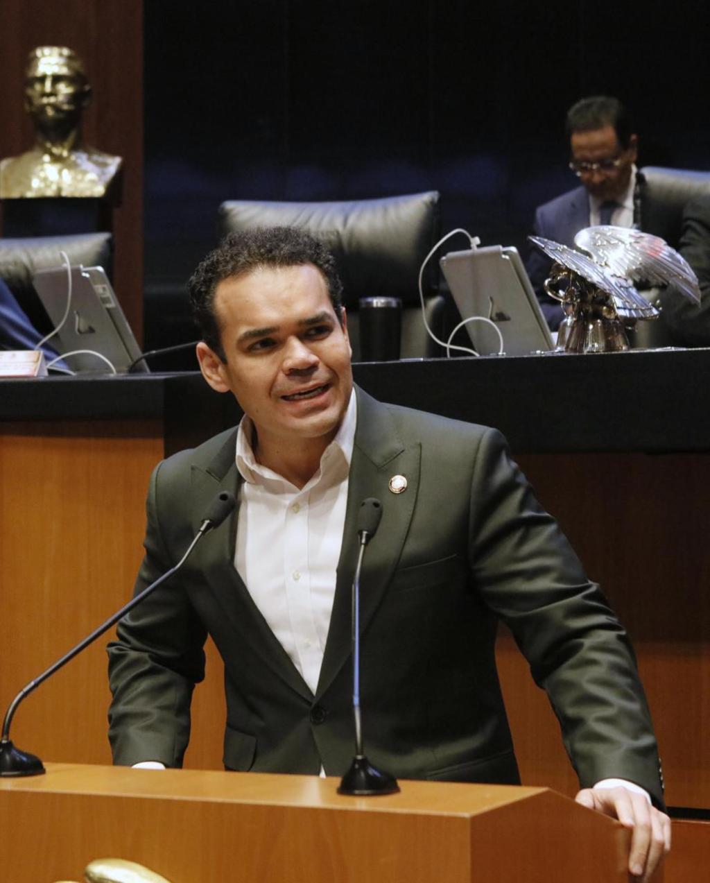 Senador del PRI Pablo Angulo Briceño va contra el Fraude con el uso del Emblema de la Cruz Roja en el Entorno&nbsp;Digital.