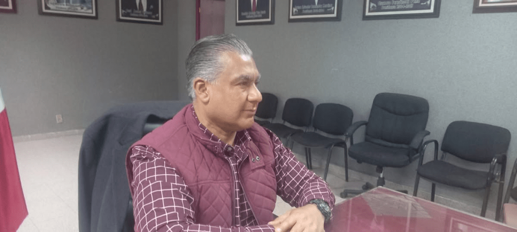 Nos preparamos para que este 2026, sigamos dando mejores resultados en el Congreso del Estado de México, y, en las comunidades de Ecatepec. Daremos prioridad a la definición territorial para que miles de familias de la Col. La Laguna de Chiconautla y Ampliación Lázaro Cárdenas, se aprueben que pertenecen en definitiva al territorio del municipio de&nbsp;Ecatepec.