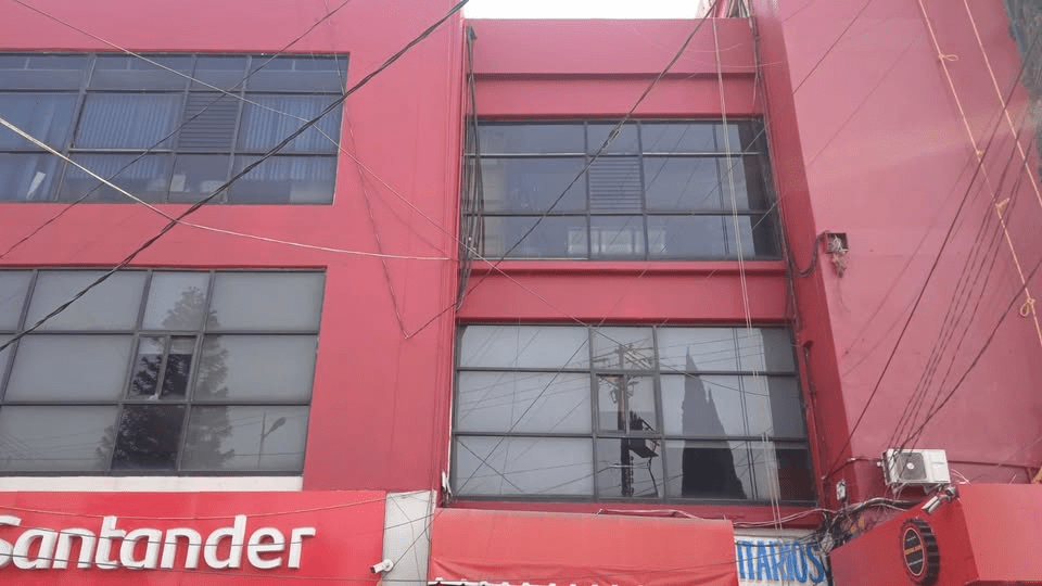 El edificio de las y los comerciantes de la Central de Abasto Ecatepec, YA cuenta con&nbsp;Elevador.