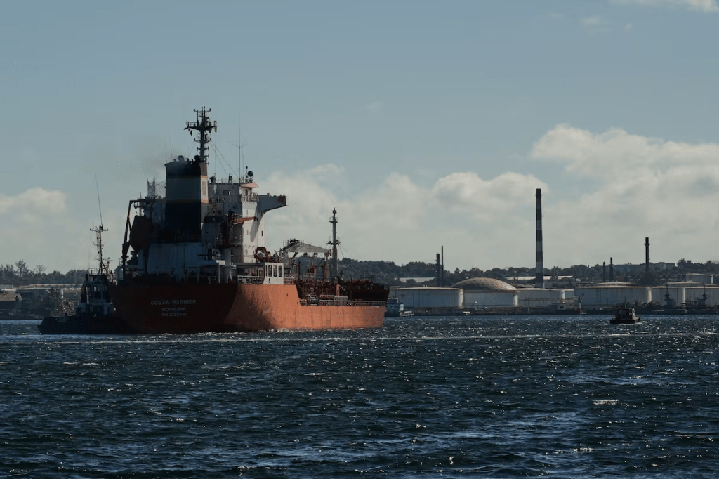 México está haciendo “todas las gestiones” para reactivar el envío de crudo a&nbsp;Cuba.