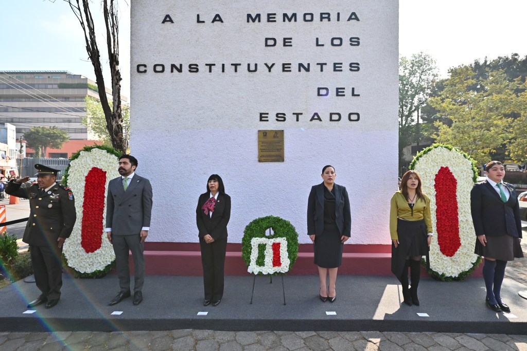 Rinde Martha Camacho homenaje a las Constituciones de 1857 y&nbsp;1917.