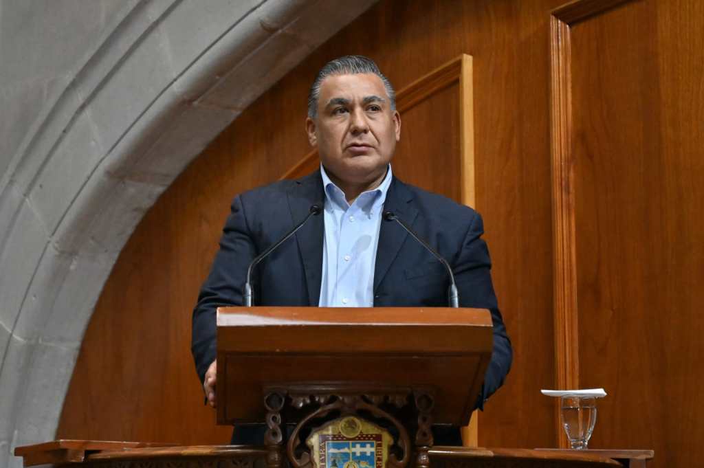 Comisión legislativa para atender peticiones de amnistía: Octavio&nbsp;Martínez.