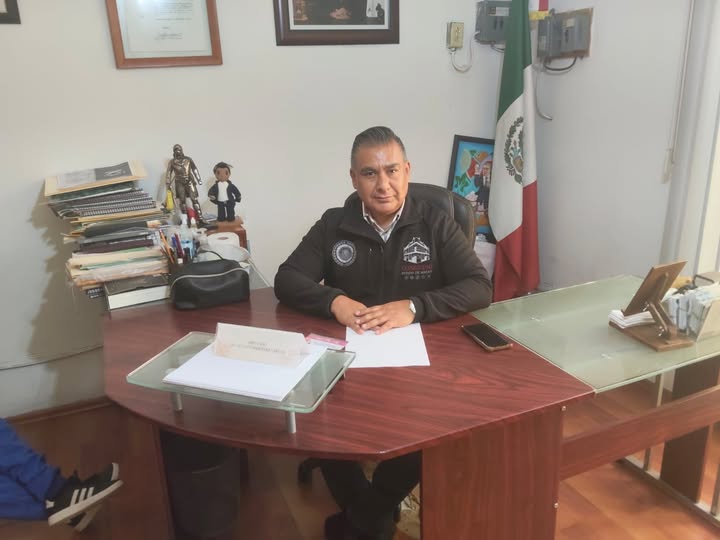 Compromiso social, acreditado día a día: Octavio Martínez&nbsp;Vargas.