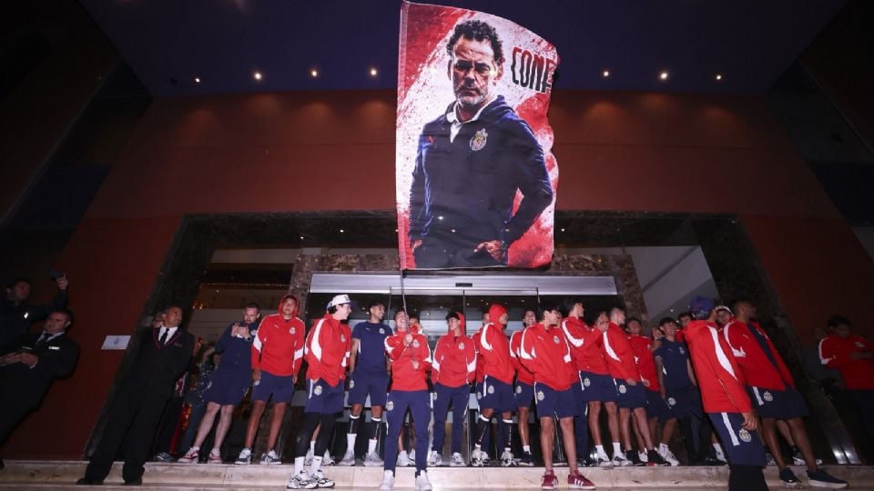 Invasión rojiblanca: la noche que el Azteca se tiñe de pasión y&nbsp;ambición.