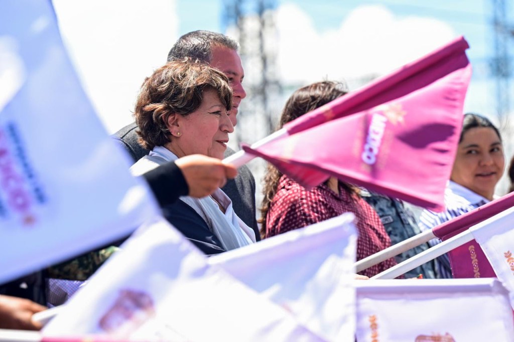 Entrega Gobernadora Delfina Gómez 32 patrullas en Valle de Chalco para cuidar a la ciudadanía y construir entornos de paz.