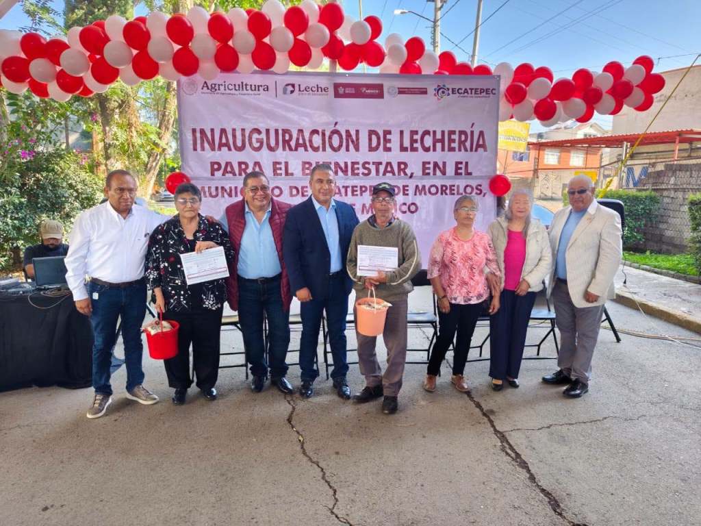 Seguimos habilitando Lecherías LICONSA en Ecatepec, Gracias Presidentas Claudia Sheinbaum Pardo, Azucena Cisneros Coss, Gobernadora Delfina Gómez Álvarez, a todas las Autoridades de LICONSA SA de CV, e Israel Ramos y Flor, Felicidades a las y los Beneficiari@s del Fraccionamiento Venta de Carpio.