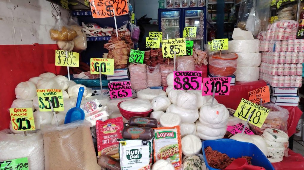 Tenemos en la Central de Abasto Ecatepec un alto compromiso con la economía de las familias del Estado de México, el mejor servicio, calidad y precios del País: Octavio Martínez Vargas.
