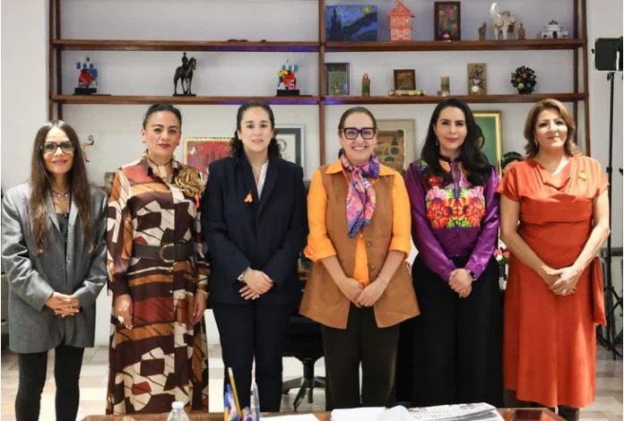 Arlen Siu Jaime Merlos llama a prevenir y combatir la violencia política digital contra las mujeres.