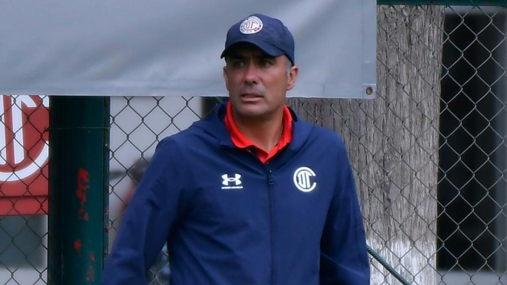 Edgar Dueñas debuta con Toluca Femenil en un momento clave de la&nbsp;Apertura.