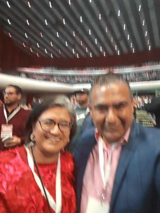Con mi Amiga y Compañera Alcaldesa de Iztapalapa Aleida Alavez Ruíz, Compañera de muchas Batallas Legislativas, Políticas y Sociales.